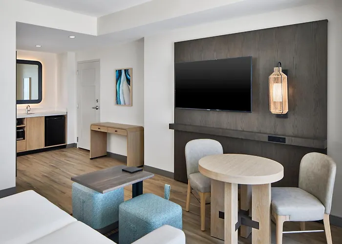 Hotel Embassy By Hilton Gulf Shores