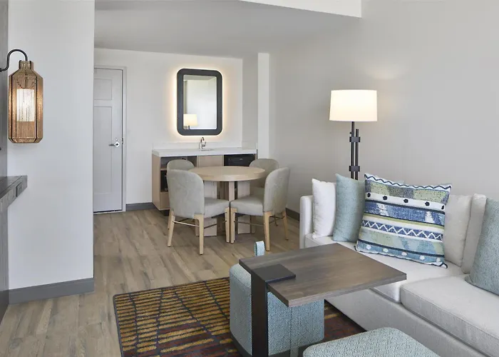 Embassy By Hilton Hotel Gulf Shores