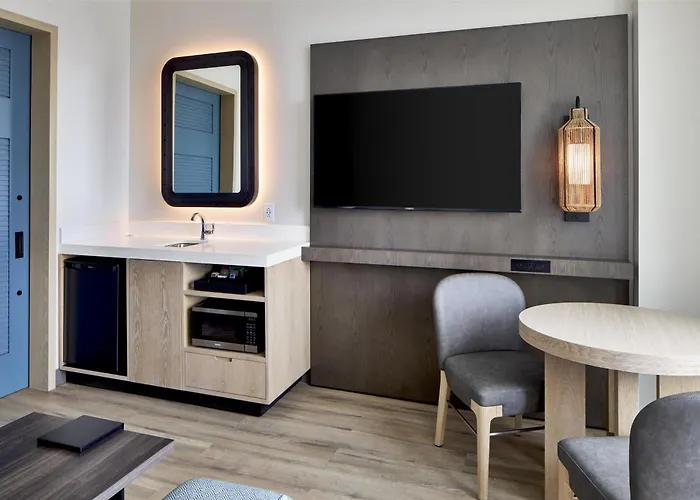 Embassy By Hilton 4*