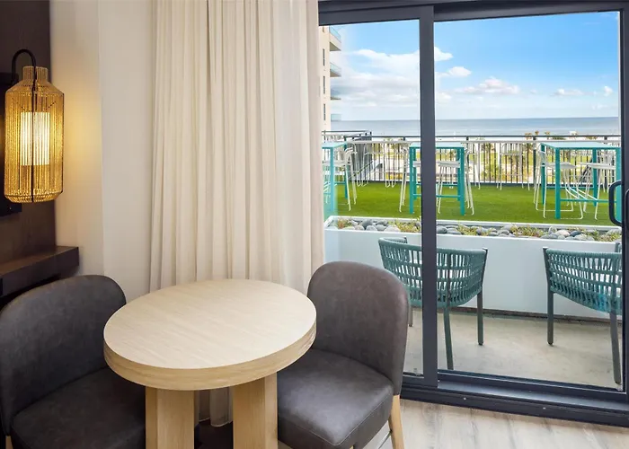 Embassy By Hilton Hotel Gulf Shores